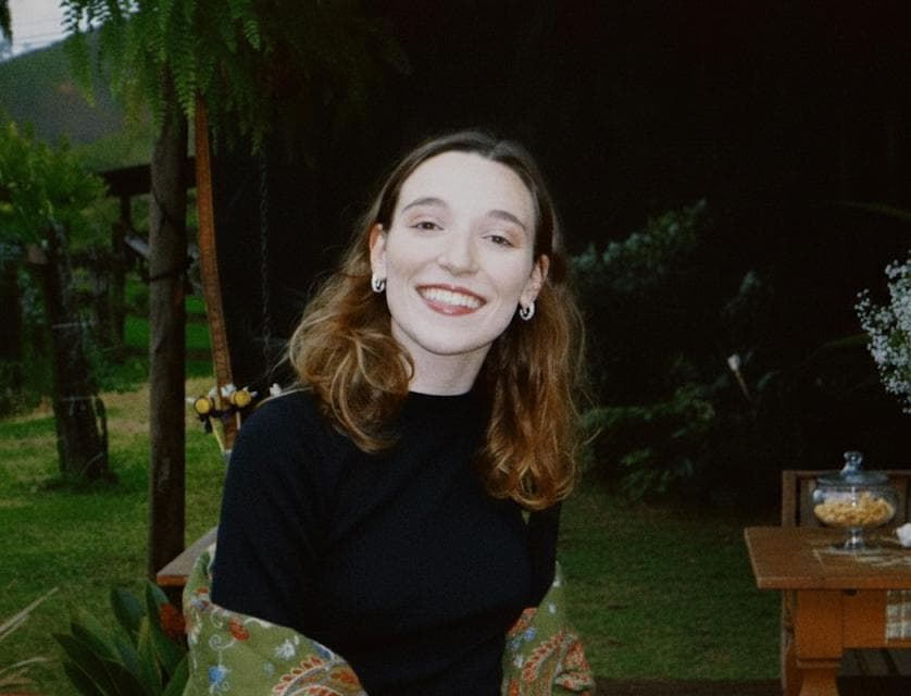 Gigi - Professora de Francês